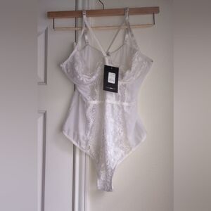 Fashion Nova Womens White Somebody  To Love Lace Teddy  Size XL